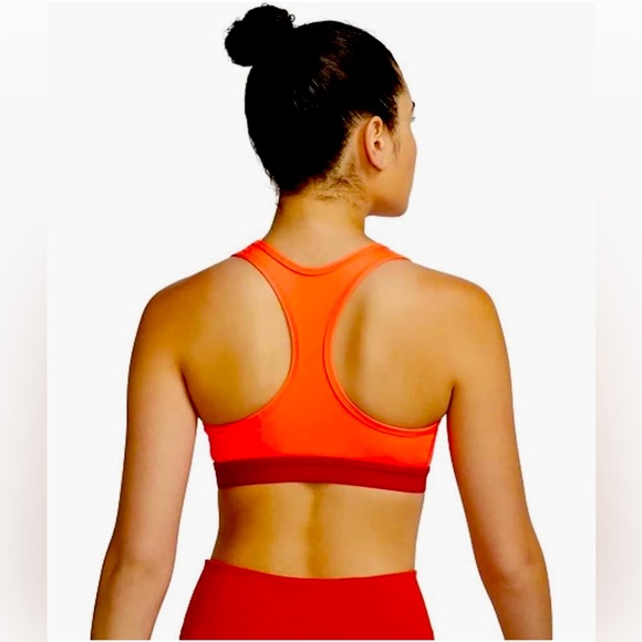 Nike Dry Fit Sports Bra - Picture 4 of 6